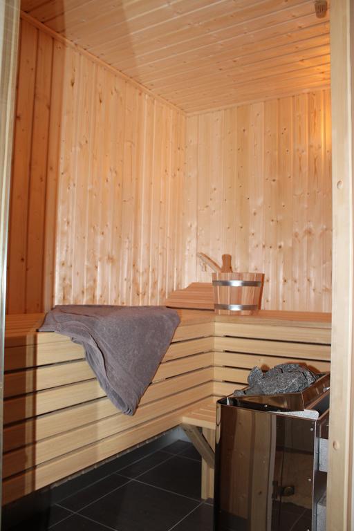 Fischer'S Ferienhaus Ruegen Mit Sauna Und Kamin Ummanz Værelse billede