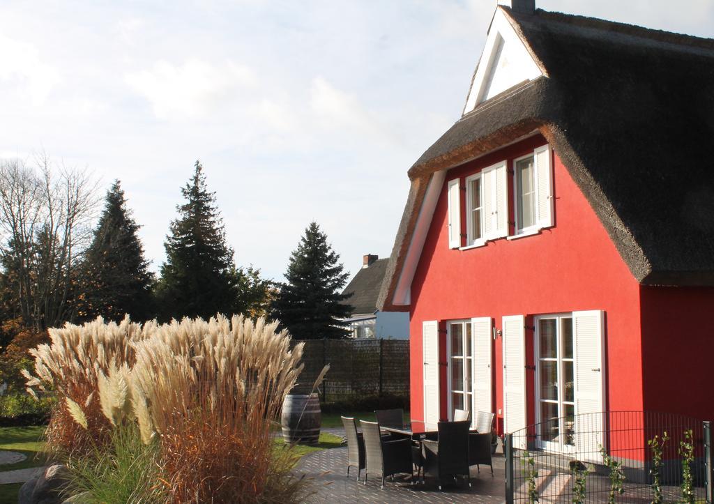 Fischer'S Ferienhaus Ruegen Mit Sauna Und Kamin Ummanz Eksteriør billede